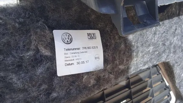 VW Touareg (7P5) bagageutrymmesmatta OEM 7P6863820 - Begagnad image 3