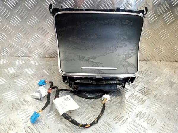 Porte-gobelet Mercedes C W205 OEM A2056801005 image 2