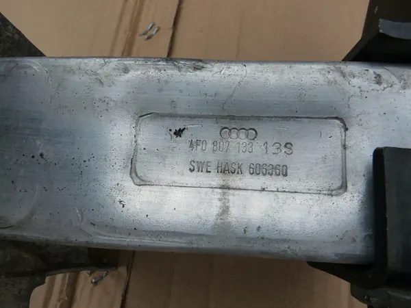 AUDI A6 C6 Etupuskuri Vahvistus 4F0807111E image 6
