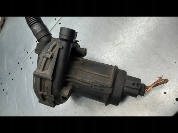 Toissijainen ilmapumppu OEM 01 Audi A3 8L:lle image 4