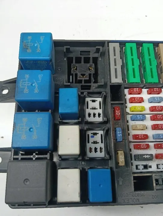 Hyundai Matrix Sicherungsmodul OEM 91113-10240 image 3