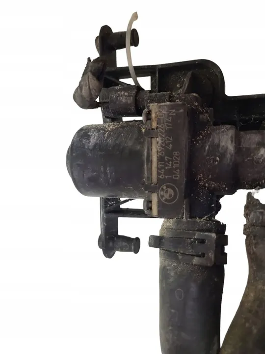 Verwarming Radiateurklep BMW 5 (E60) 3.0L Diesel 2008 OEM image 5