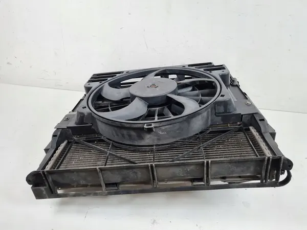 Radiador de refrigeración de agua BMW X5 E53 OEM 1439099 image 8