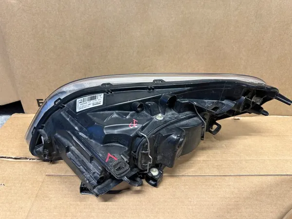 VOLVO XC60 I 2008-2013 Xenon Ajovalosetti OEM image 3