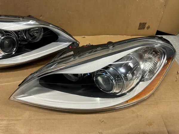 VOLVO XC60 I 2008-2013 Xenon Ajovalosetti OEM image 6