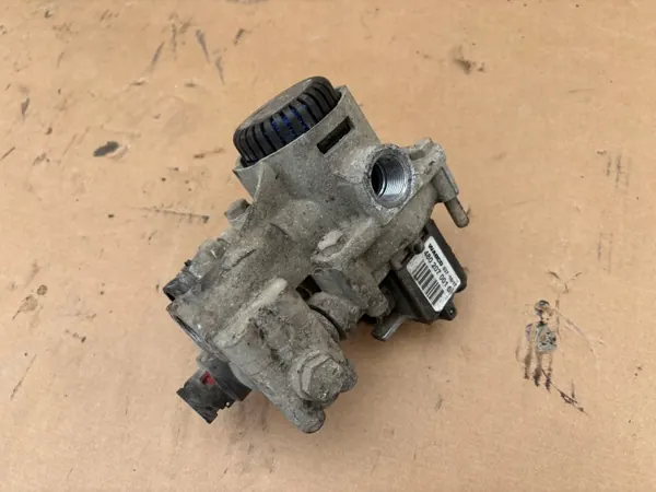 Wabco EBS Relaisventil 4802070010 MAN TGX ORIGINAL image 3