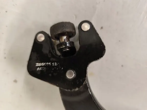 Carrilho guia porta deslizante Mercedes W639 OEM A6397601647 image 4