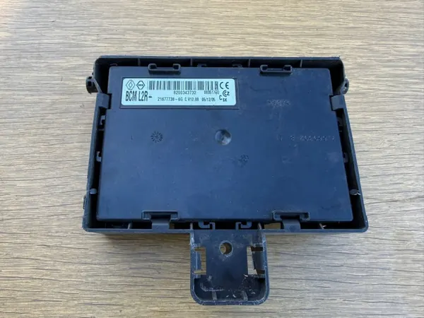 Module de commande Renault Clio III OEM 8200343732 image 2