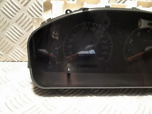 Mitsubishi Galant Speedometer 2.5 V6 MR471215 image 2