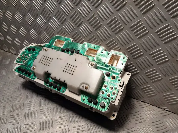 Mitsubishi Galant Speedometer 2.5 V6 MR471215 image 9