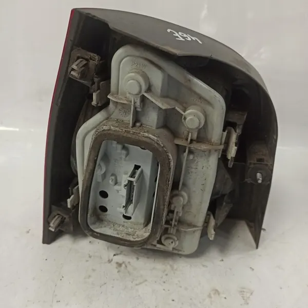 LÁMPARA TRASERA DERECHA VOLKSWAGEN POLO IV 6Q6945096G image 5