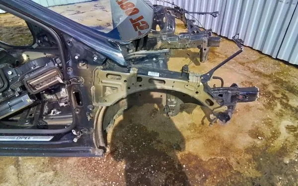 Opel Astra V Kvartspanel Höger OEM 9814/Wrakowisko image 2