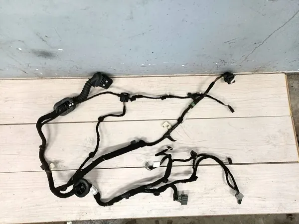 Harness puerta trasera izquierda GD9T14633GF Lincoln image 2