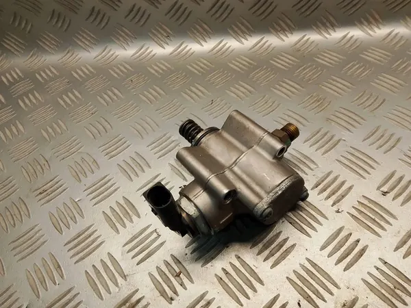 AUDI S5 QUATTRO 4.2 FSI V8 Korkeapainepumppu 079127025G image 2