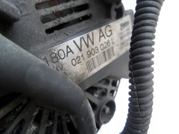 Vaihtovirtageneraattori Volkswagen Passat B6 2.0 TDI OE image 3