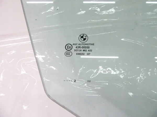 BMW F10 F11 voor rechts passagier ruit OEM image 3