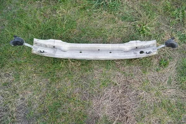 Etupuskuri Audi A4 B6 8E0807109C image 3