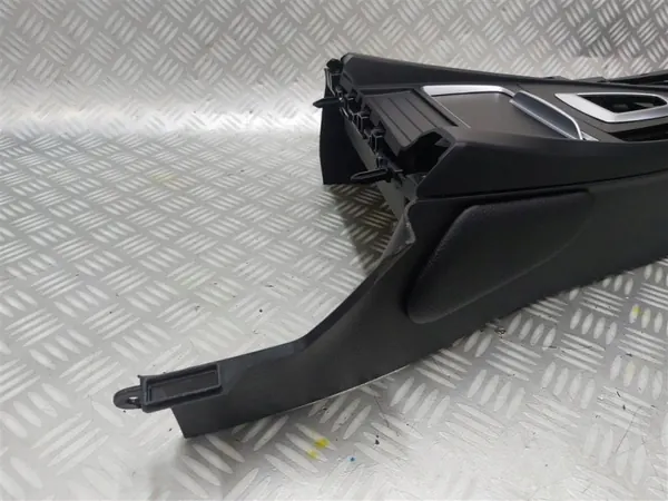 Mittkonsol armstöd OEM 83374101 BMW 2 F22 M240i image 5