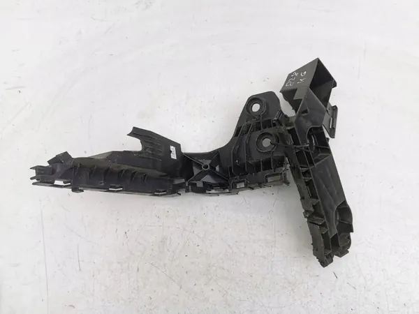 Volkswagen Golf VIII 2022 Suporte de para-choque traseiro esquerdo OEM image 8