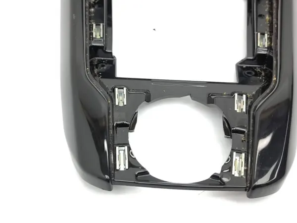 Volkswagen T-Roc 2022 Mittkonsolfodral OEM 2GB863042B image 9