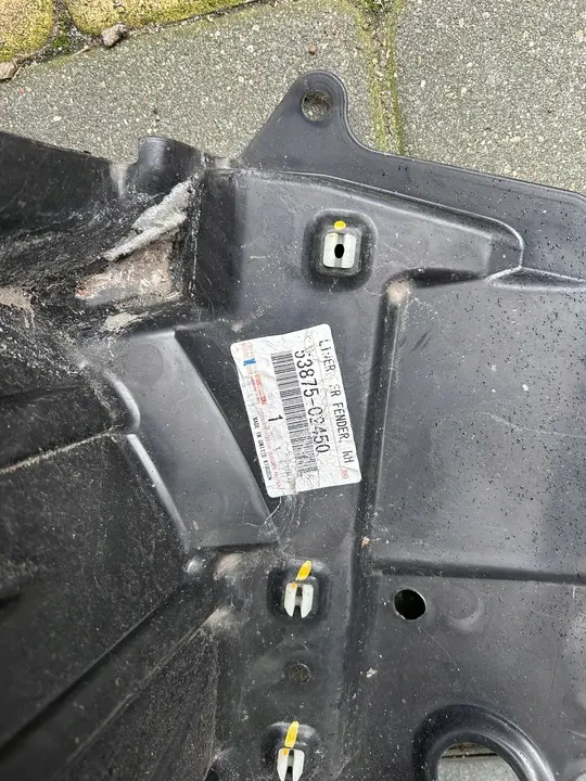 Front Right Wheel Arch Toyota Auris 2 2015-2018 OEM image 4