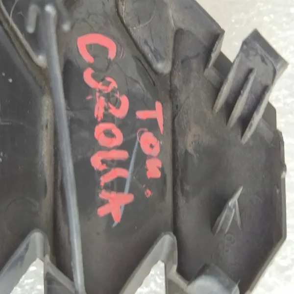 Toyota Corolla 53128-02160 Cache Crochet Attelage Calandre 19- image 3