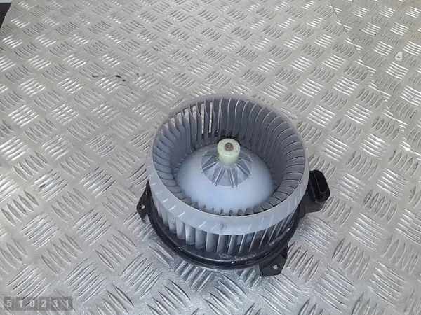 Toyota Auris lämmityspuhallin OEM av2727008075 image 2