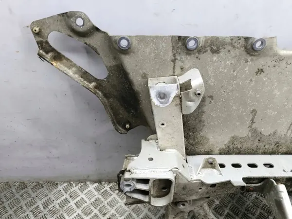 Estrutura auxiliar dianteira OEM 6852483 para BMW i3 2017 image 5