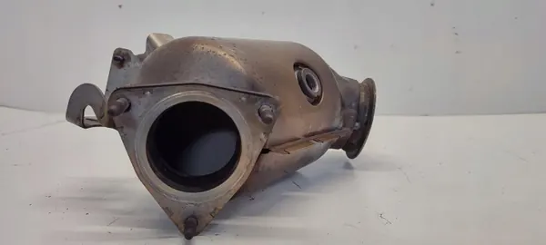 Gebruikte DPF-katalysator OEM 31670288 voor Volvo XC40 II image 3