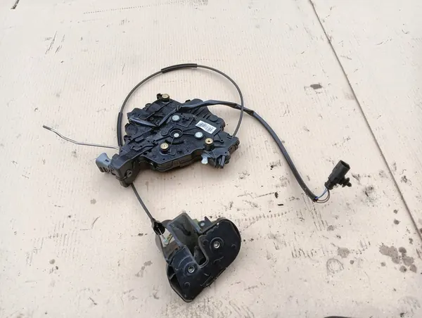 VW T5 Höger Skjutdörrslås image 2