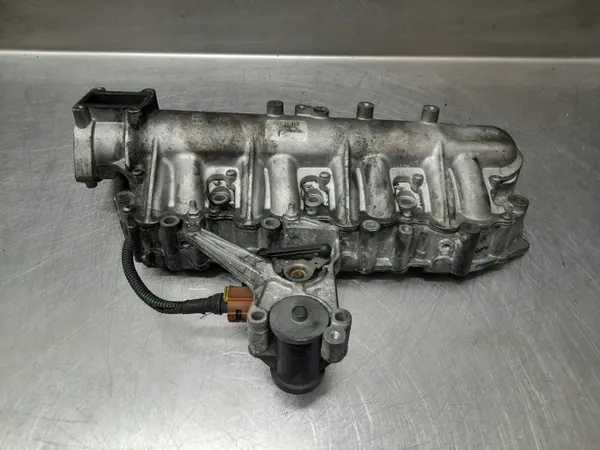 Begagnad Opel 1.9 CDTI insugsgrenrör OEM 55210202 image 2