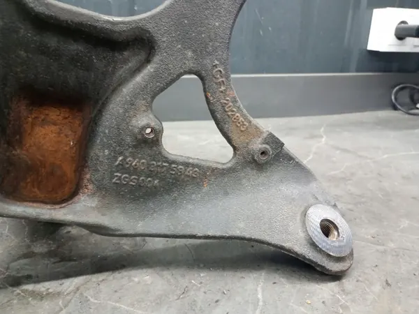 Ohjaamon kallistustuki OEM A9603175843 Mercedes Actros image 3