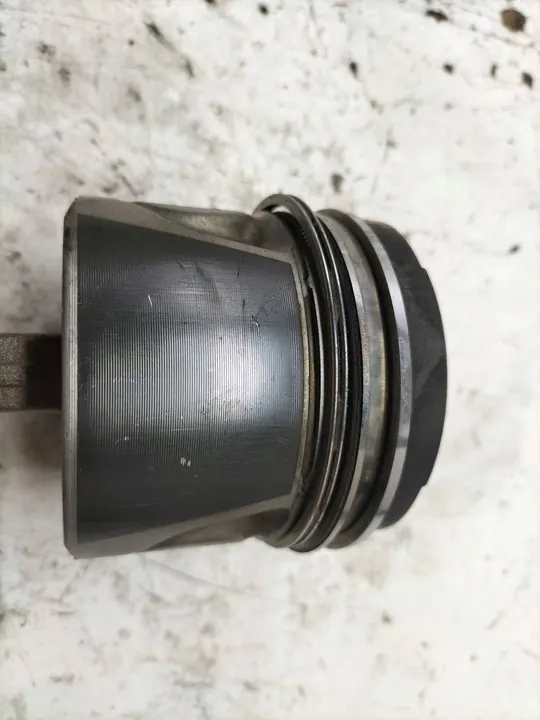 Pistão 80L85 2.5 D M57 BMW Série 5 IV E39 image 3