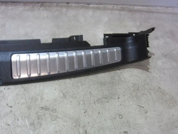 BMW X3 F25 Couvre-ceinture arrière chromé OEM 9175133 image 6