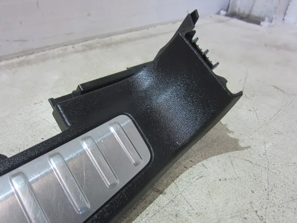 BMW X3 F25 Couvre-ceinture arrière chromé OEM 9175133 image 7