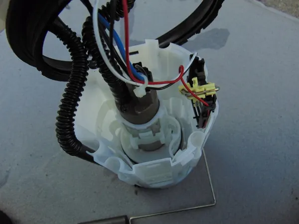 Bomba de Combustível Bosch VW 1.4 Gasolina image 3