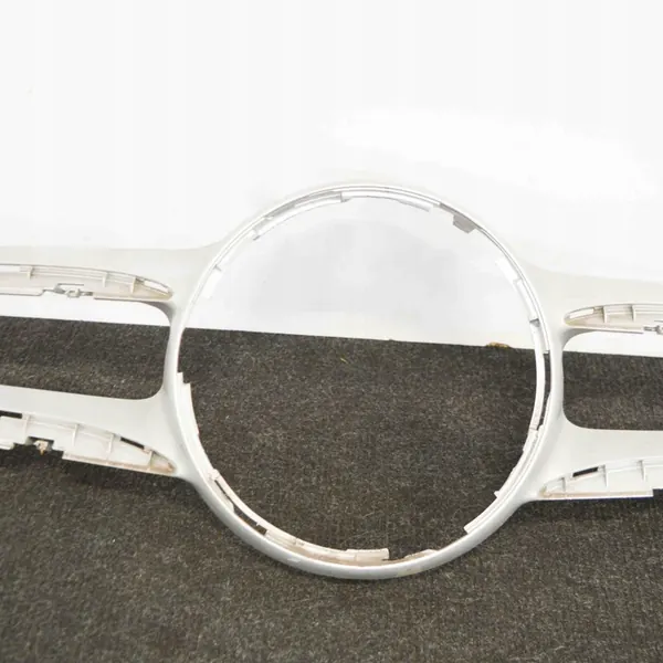 Grille supérieure Mercedes-Benz C W205 2016 image 4