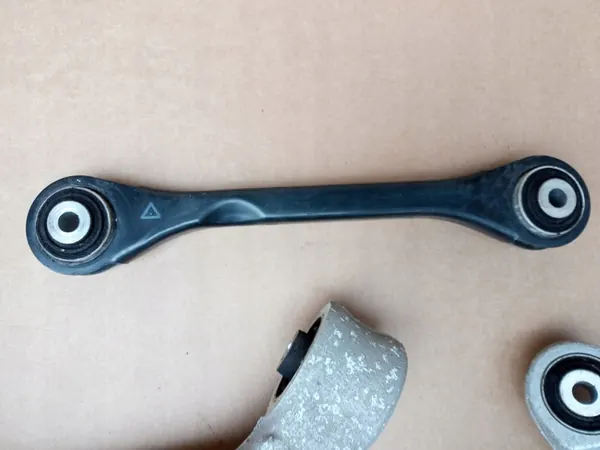 AUDI A6 A7 C7 Q5 3.0TDI Set bracci di controllo posteriore destro OEM image 5