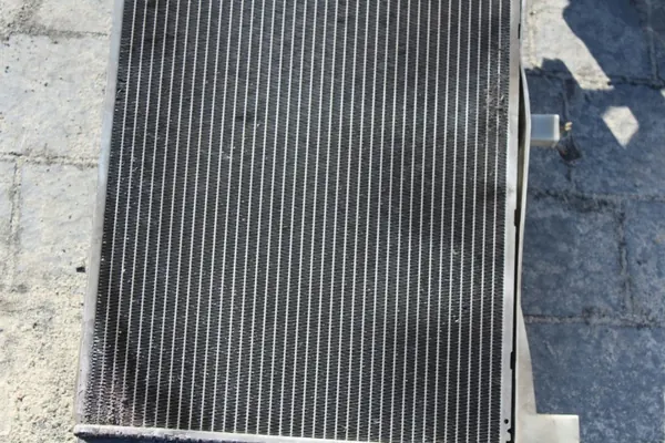 Ventilateur de Radiateur OEM pour Corolla E12 1.4/1.6 VVTi image 4