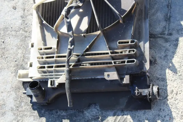 Ventilateur de Radiateur OEM pour Corolla E12 1.4/1.6 VVTi image 7
