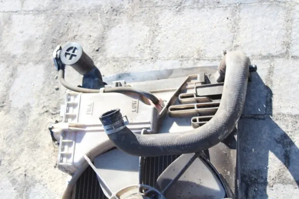 Ventilateur de Radiateur OEM pour Corolla E12 1.4/1.6 VVTi image 9