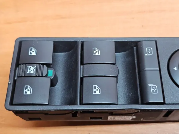 OPEL ASTRA H ZAFIRA B INTERRUPTOR DE VIDRO ESQUERDO 13228699 image 3