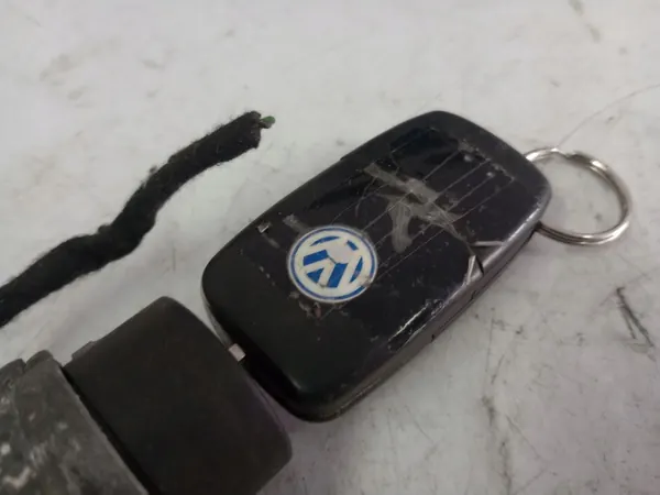 VOLKSWAGEN AVAINTEN KATKAISIN 1J0959753A 4B0905851 image 3