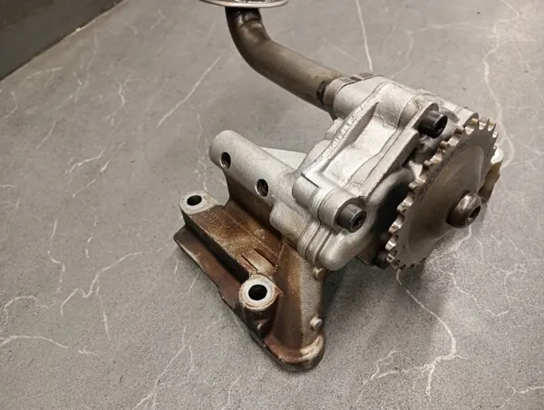 Öljypumppu OEM 038115121C VW Passat B6 1.9 TDI:lle image 3