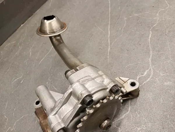Öljypumppu OEM 038115121C VW Passat B6 1.9 TDI:lle image 4