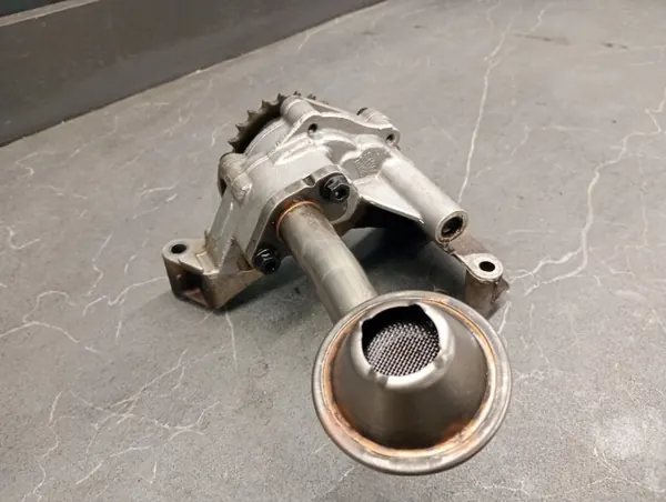 Öljypumppu OEM 038115121C VW Passat B6 1.9 TDI:lle image 5