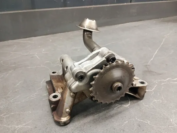 Öljypumppu OEM 038115121C VW Passat B6 1.9 TDI:lle image 8