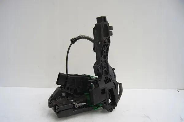 Vänster Framdörrslås Hyundai i30 III 81310-G3040 image 4