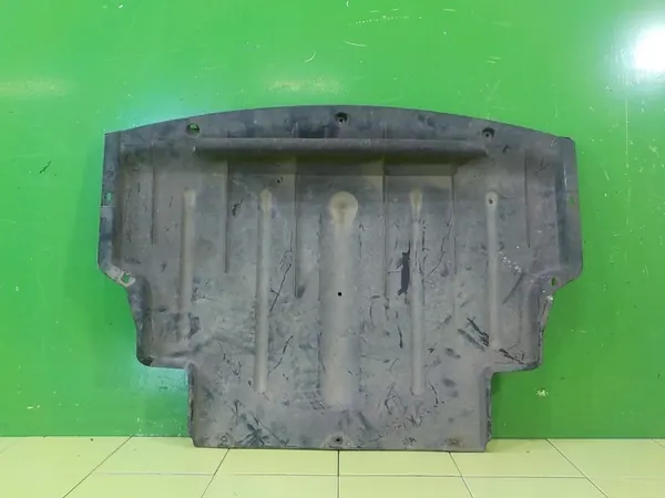 BMW Z4 E85 2.5 B 04r Motoröverdrag 51717012723 image 2