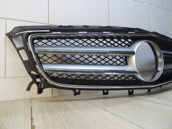 Voorbumperrooster MERCEDES CLS W218 A2188850023 image 2